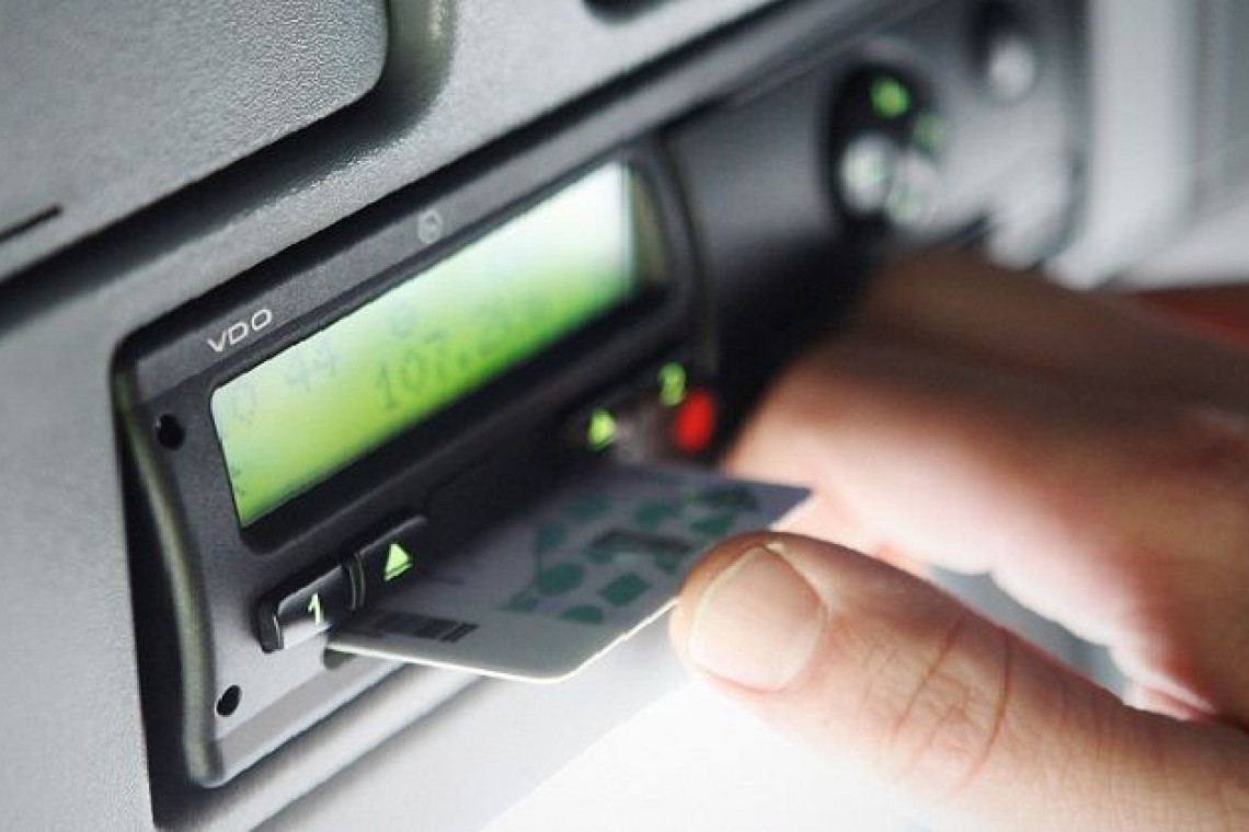 Tachograf – jak zrobić wydruk prędkości