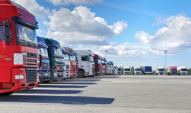 Kolejne zmiany w celu rozwiązania problemu niedoboru kierowców samochodów ciężarowych