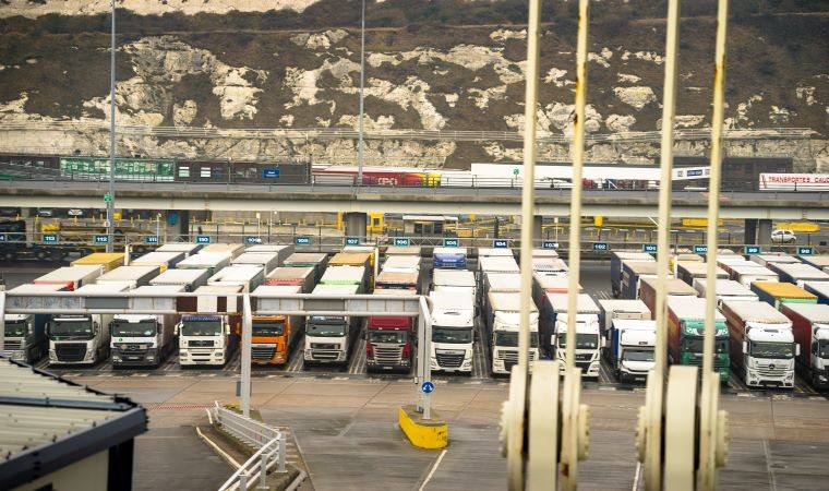 Przewoźnicy ponoszą odpowiedzialność za transport imigrantów – nawet jeśli ciężarówki są w pełni zabezpieczone