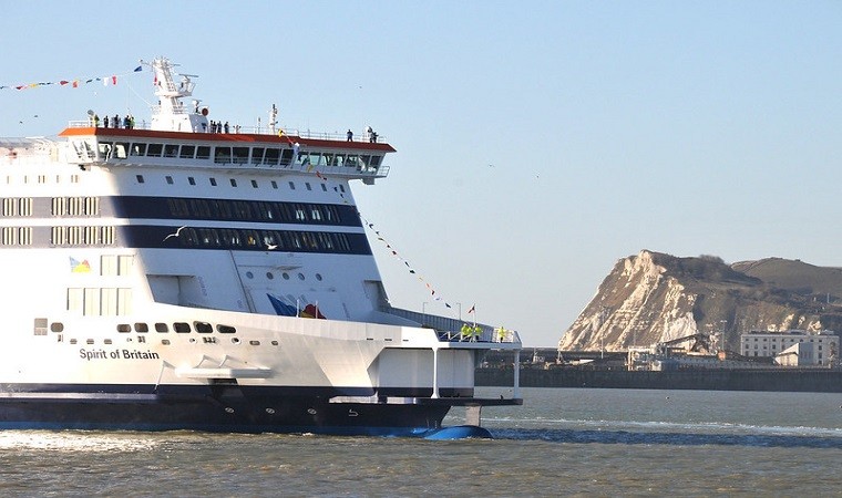 Rząd anulował umowę z P&O Ferries po tym, jak w marcu zwolniono prawie 800 pracowników bez ostrzeżenia