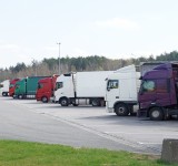 Ponad 1 na 3 parkingi dla ciężarówek w Anglii nie ma pryszniców i odpowiednich zabezpieczeń